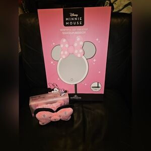 NIB Viral Impressions Minnie Mouse Bowtiful LED Makeup Mirror & Plush Headband🎀